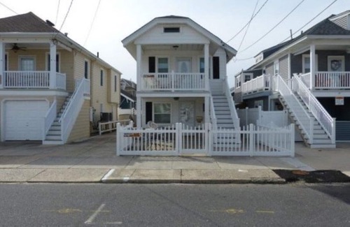 North End Maison | Ocean City home one block from beach