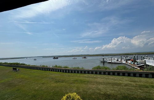 Riviera Maison | Ocean City, NJ, Waterfront 2BD, 2.5Bths, Winter Rental