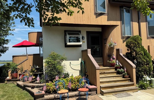Riviera Maison | Ocean City, NJ, Waterfront 2BD, 2.5Bths, Winter Rental