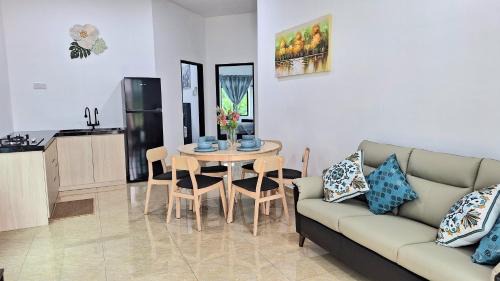Penyabong Chalet De Ski | Ocean Cottage 1, Radiant Teluk Sari