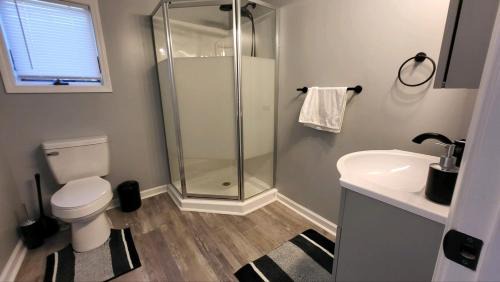 Angola on the Lake Maison | Ocean Eyes half mile to Beach Pet friendly AC