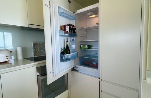 Ofir Appartement | Ocean facing cozy spot. A painting-like stay, brimming with light and fresh air.