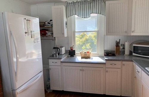 Camp Ellis Cottage | Ocean front 4 Bedroom / 2 Bath cottage