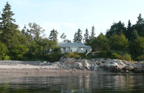 Milbridge Cottage | Maison face à l'océan avec deux plages privées - sur une péninsule - des vues spectaculaires!