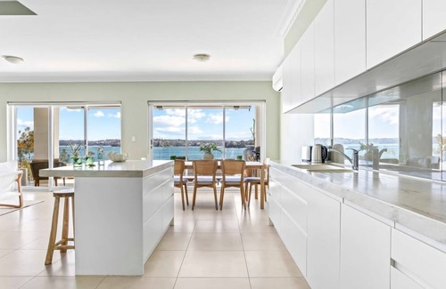 Bundeena Maison | Ocean Front Luxury The Lambeth Walk