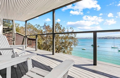 Bundeena Maison | Ocean Front Luxury The Lambeth Walk