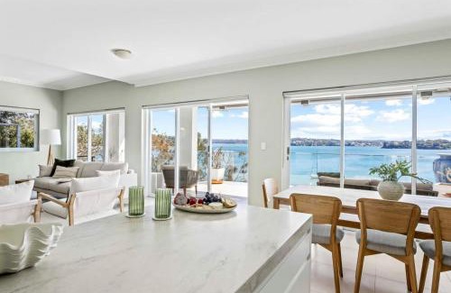Bundeena Maison | Ocean Front Luxury The Lambeth Walk