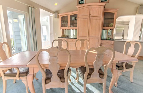 Gleneden Beach Maison | Ocean Front sur la plage de sable à Gleneden Beach! Ocean View Hot Tub! Dog Friendly! NUIT GRATUITE!