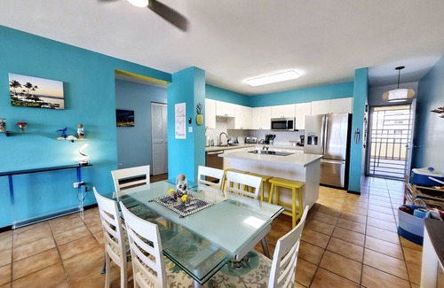 Guayabos Copropriété | Ocean Front~Pools~World Class Beaches & Surf Spots! Multi Use 5 mile safe path~