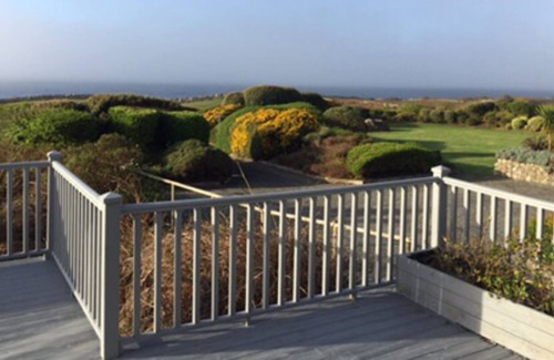 Galway Maison | WEEK 13-20 AUG AVAILABLEStunning 4 bedroom Ocean Front House.