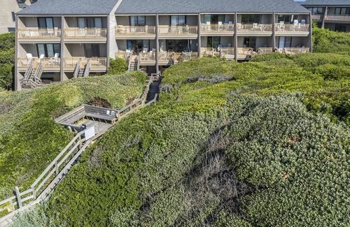 Pine Knoll Shores Maison | Ocean Grove J2 4 Bedroom Condo by RedAwning