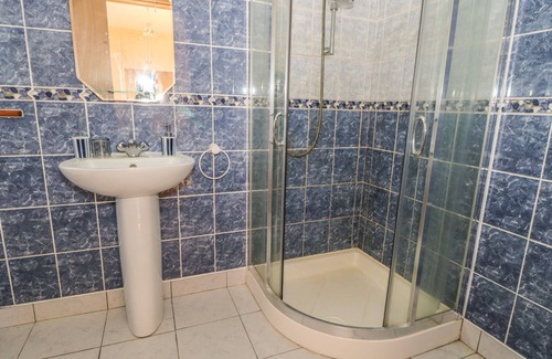 Ardnatrush Cottage | OCEAN HEIGHTS, family friendly in Glengarriff, County Cork