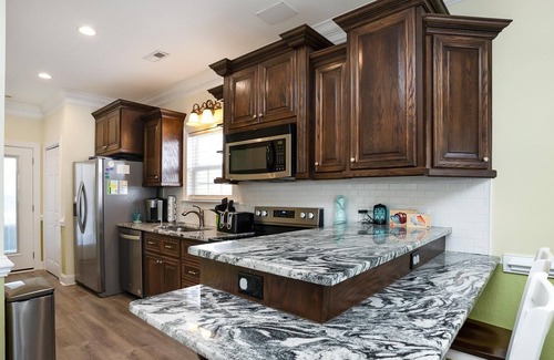 Long Bay Estates Maison | All about location! Fishing Lake, Waterpark, and Ocean
