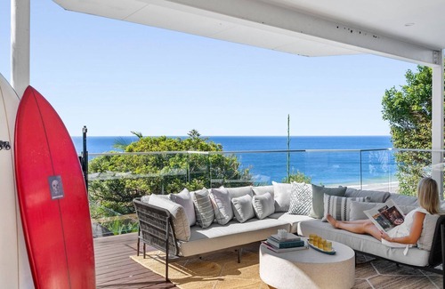 Newport Maison | Ocean Lux - stunning views over Bungan Beach