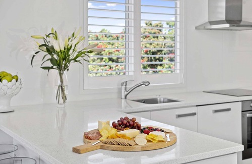 Mount Maunganui Maison | Ocean Palms - Immaculate with fully fenced garden