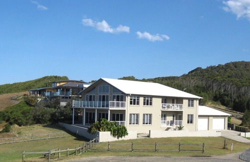 Scotts Head Villa | Ocean's Delight - Surplombant l'océan