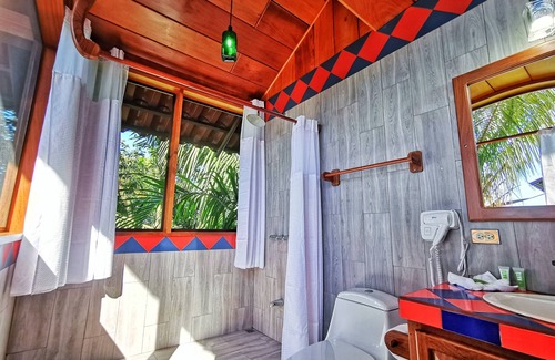 Manuel Antonio Station Balnéaire | OCEAN SKY LOFT AIRPLANE HOME sleeps 8