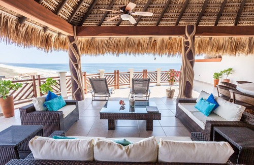 San Pedro Mixtepec Station Balnéaire | Ocean View 1 Bedroom Penthouse, with Resort Amenities Overlooking the Pacific!
