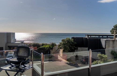 Tairua Maison | Ocean View Beach Beauty - Tairua Holiday Home
