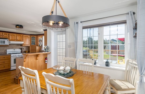 Newfoundland Maison | Ocean View I 3B I Coastal Experience I Patio Seating