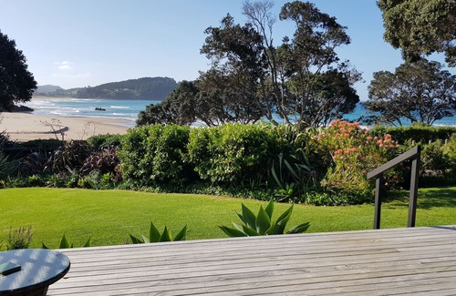 Hot Water Beach Maison | Front de mer, tout neuf avec une vue imprenable sur Hot Water Beach