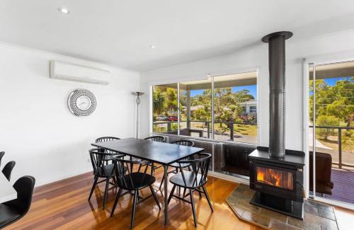 Rhyll Maison | Ocean View Escape w 3BR & 2BA