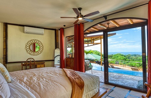 Dominicalito Villa | Ocean View Jungle Villa avec piscine à débordement à quelques minutes de la plage