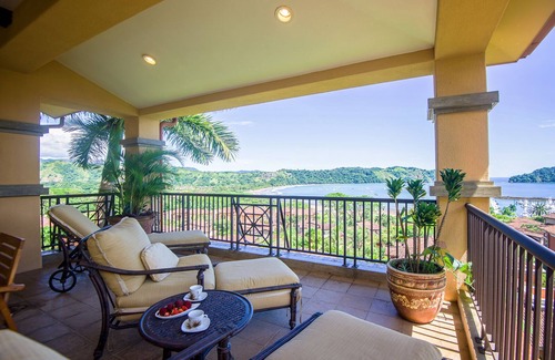 Herradura Copropriété | Ocean View Luxury Condo next to pool + access to all amenities.