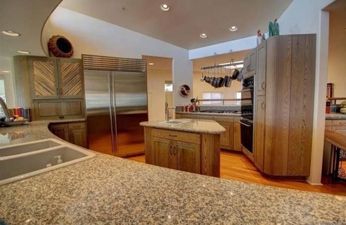 Mount Helix Maison | Ocean View! Mansion Magnificent Southwest inspired home featuring