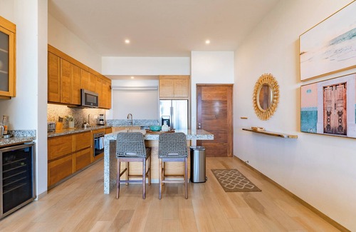Santa Maria Huatulco Copropriété | Ocean View Penthouse with Lagoon Pool & Beach Access