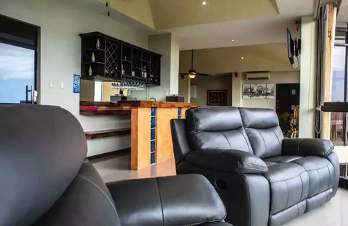 Samara Copropriété | Ocean view penthouse with top location