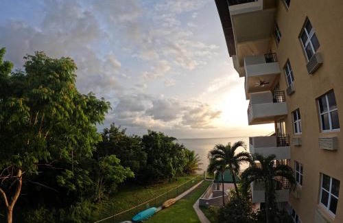 Guanajibo Appartement | Ocean View, Pool, Gym, Basketball Court, Wifi