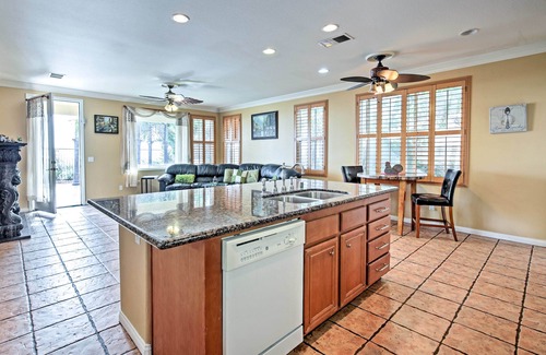 Ocean View Hills Maison | NOUVEAU! Luxe San Diego Accueil w / Oasis extérieure et piscine!