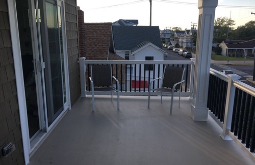 North End Maison | New Ocean View Single, 5 Bdrm, 3. 5 Bath, Parking 4, 1 Block To Beach, Ascenseur