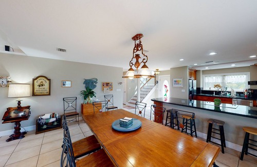 Cutthroat Harbor Estates Maison | Ocean-view snowbird retreat with private pool, rooftop, lanais, kayak & bikes