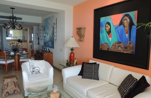 Marina Vallarta Copropriété | Condo récemment mis à jour avec vue sur l'océan
