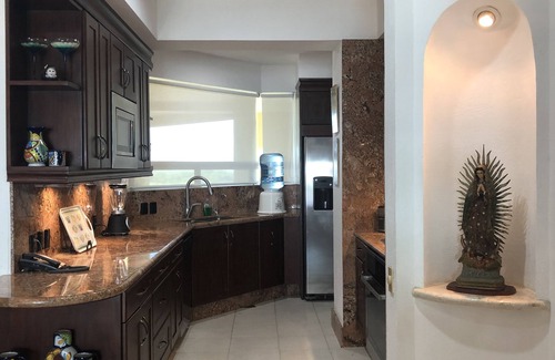 Marina Vallarta Copropriété | Condo récemment mis à jour avec vue sur l'océan