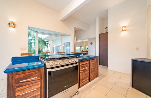 Santa Maria Huatulco Villa | Ocean View Villa + Private Pool and Lush Gardens