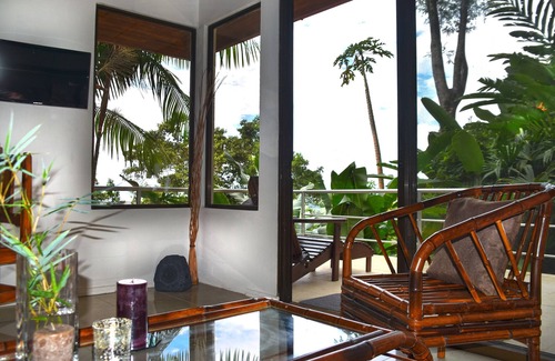 Dominical Villa | Villa Las Olas - Piscine privée, immense terrasse flottante, couchers de soleil directs sur l'océan!
