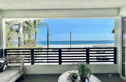 Eastern Malibu Maison | Ocean view. Walk to Carbon Beach. Comfortable upscale home with backyard.