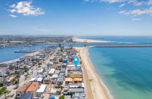 Peninsula Maison | Ocean Views in Long Beach