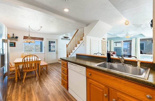 York Beach Copropriété | Ocean Views One Row Back from Long Sands Beach