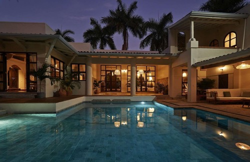 Mal Pais Villa | Villa Oceana ~ Front de mer ~ 4 chambres / 4. 5 salles de bain ~ Piscine & Jacuzzi uniques ~ Luxe