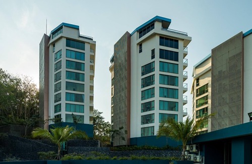 Kathu Appartement | Oceana Kamala walk to the beach condo 14A