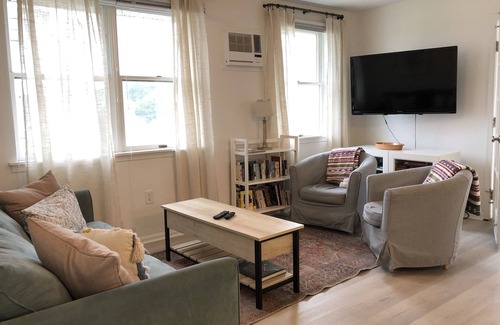 Bethany Beach Appartement | Oceanblock & Downtown Bethany - 2 bed / 1 bathroom with Private Sun Porch