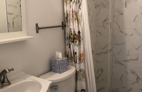Bethany Beach Appartement | Oceanblock & Downtown Bethany - 2 bed / 1 bathroom with Private Sun Porch