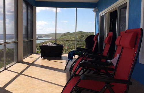 Deadmans Cay Villa | Oceanfront 2bed 2 bath Villa Comprend un véhicule