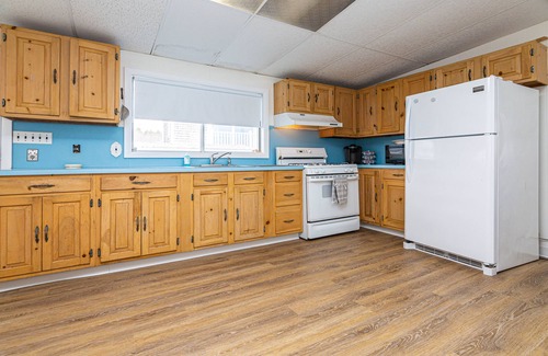 Rockport Maison | Oceanfront 4 BR/2 Bath Long Beach Vacation Home - Grill, Outdoor shower, AC