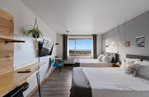 Long Beach Hôtel | Oceanfront Accommodations! Indoor Pool and Sauna, Pets Allowed, Free Parking!