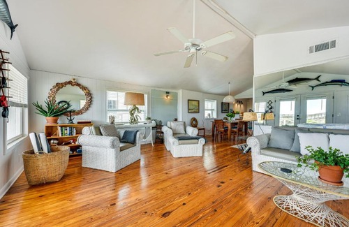 Fernandina Beach Maison | Oceanfront Amelia Island Cottage Deck and Boardwalk